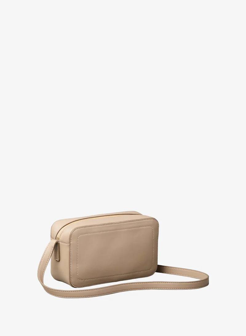 كالفن كلاين Bold Monogram Camera Bag